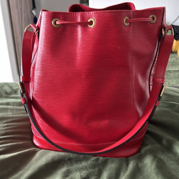 Vintage Louis Vuitton Red Epi Noé ❣️❣️❣️Bag ❣️AR0916❣️❣️EUC - Picture 2 of 15